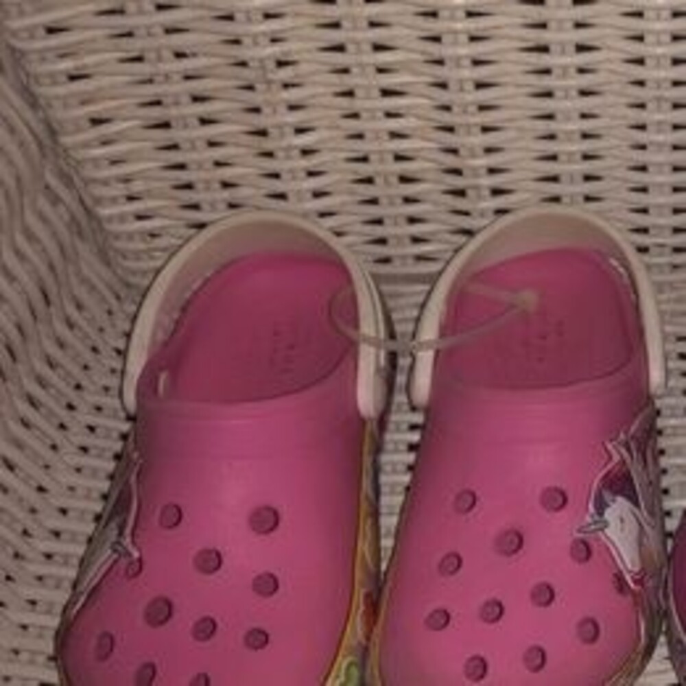 UNICORN CROCS